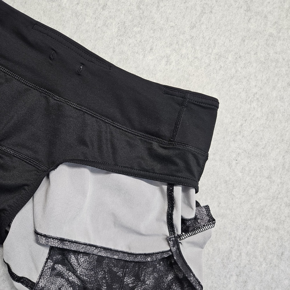 Lululemon Speed Short  3"‎ Inseam Womens Sz. 4 Multi Black Lined - Picture 10 of 10